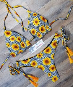 Costum de baie cu slip brazilian si imprimeu flori Jennifer