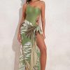 Costum de baie intreg si esarfa Teheran Verde