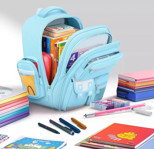 Ghiozdan Scolar Albastru, Geanta meditatii Albastra, penar 3D, insigne, jucarie plush si Ceas Roz cadou, doua marimi– GS12A Ghiozdan Scolar Albastru, Geanta meditatii Albastra, penar 3D, insigne, jucarie plush si Ceas Roz cadou, doua marimi– GS12A